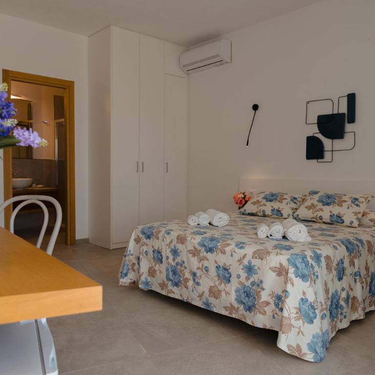 Rooms, affittacamere Maksim - Camera Matrimoniale con Balcone e Vista Mare - 5
