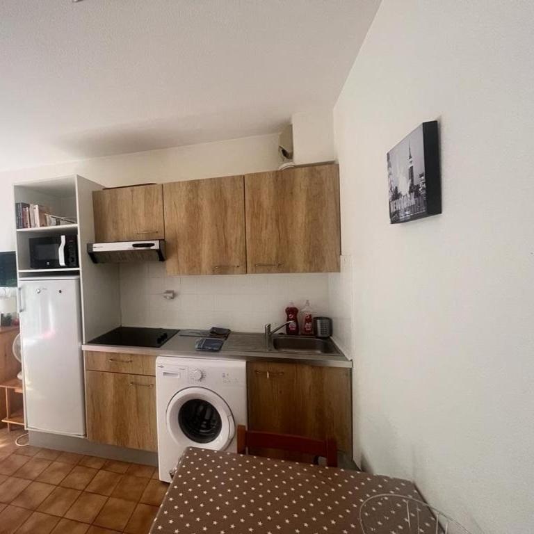 Studio A Balaruc les bains - Appartement 1 Chambre - 4