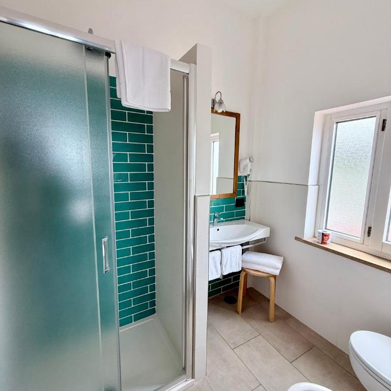 Hotel Dania - Superior Queen Room - 2