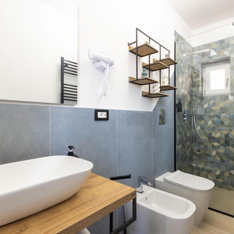 Estate4home - Heart Holiday - Appartamento con Balcone - 3