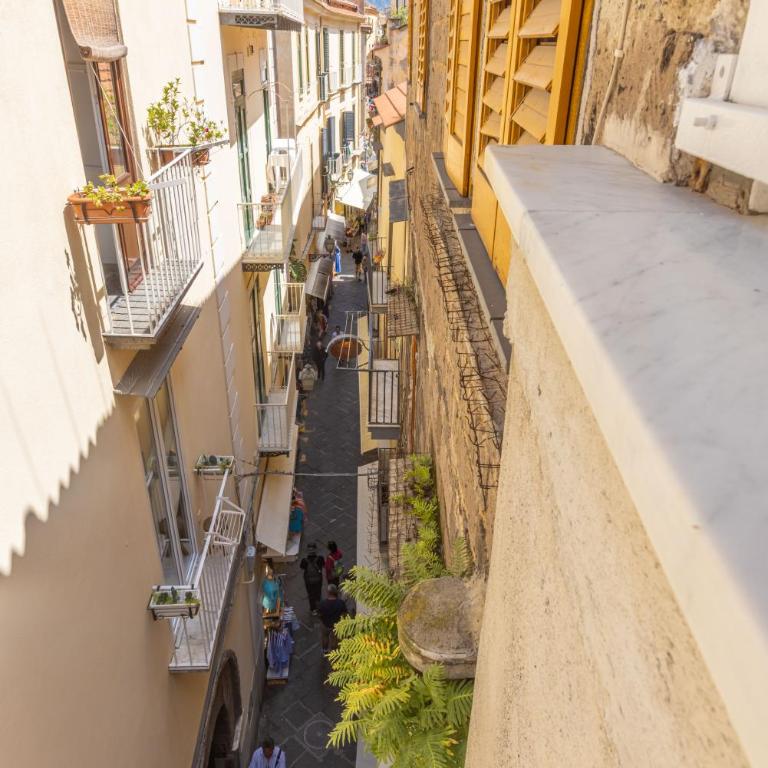 Estate4home - Heart Holiday - Appartamento con Balcone - 8
