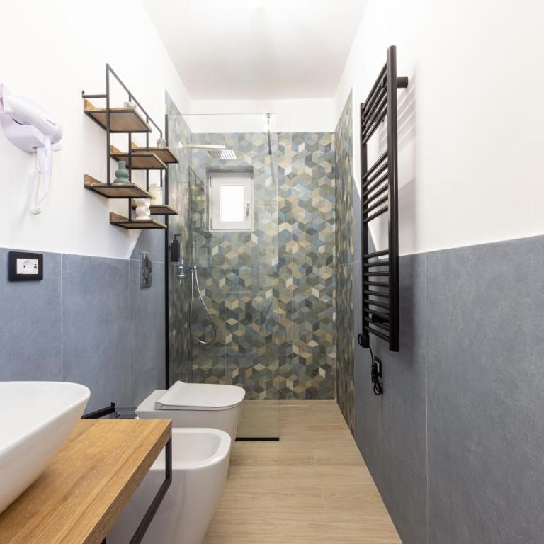 Estate4home - Heart Holiday - Appartamento con Balcone - 10