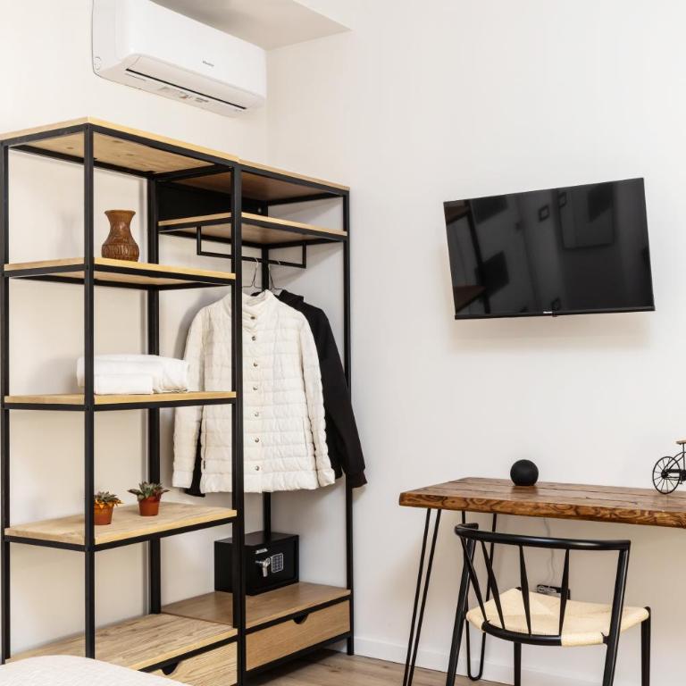 Estate4home - Heart Holiday - Appartamento con Balcone - 42