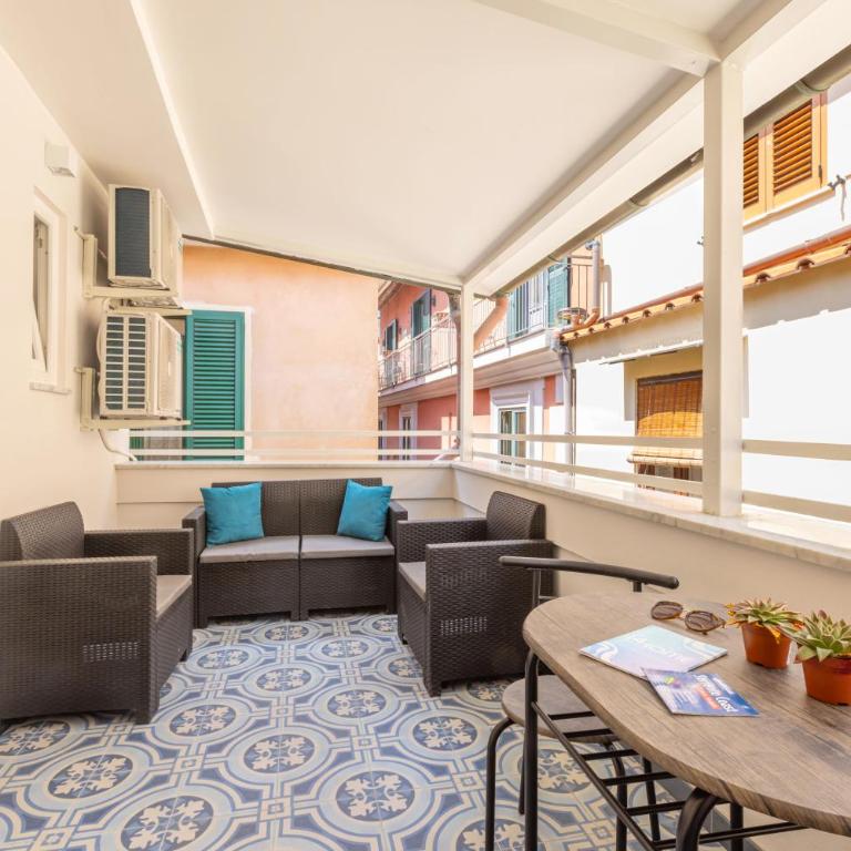 Estate4home - Heart Holiday - Appartamento con Balcone - 18