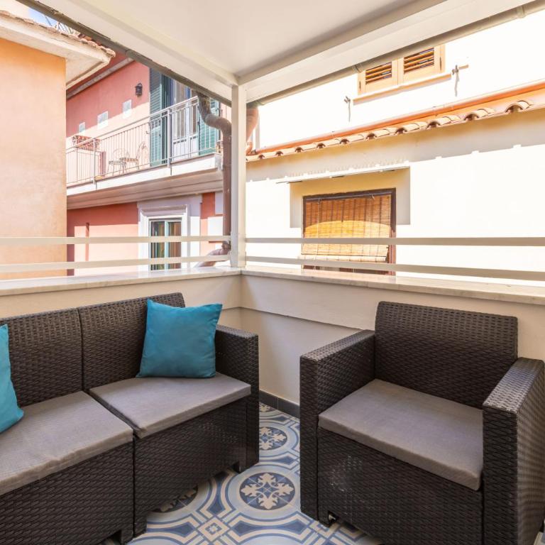 Estate4home - Heart Holiday - Appartamento con Balcone - 21