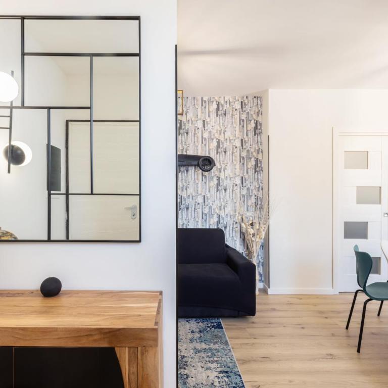 Estate4home - Heart Holiday - Appartamento con Balcone - 32