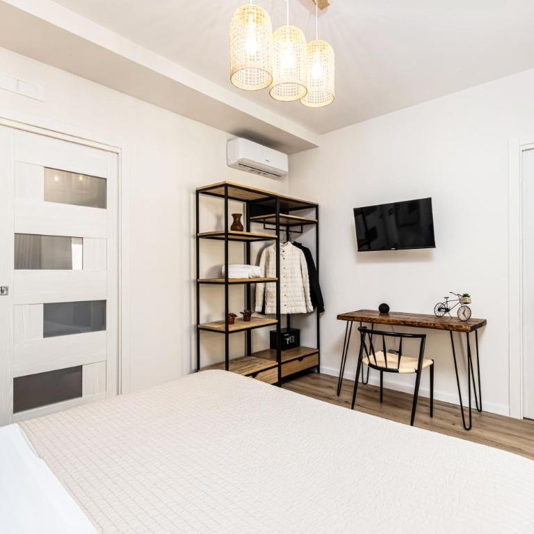 Estate4home - Heart Holiday - Appartamento con Balcone - 45