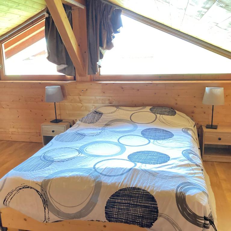 Magnifique chalet en Haute-Savoie, tout confort, proche des pistes de ski - Chalet 2 Chambres - 12