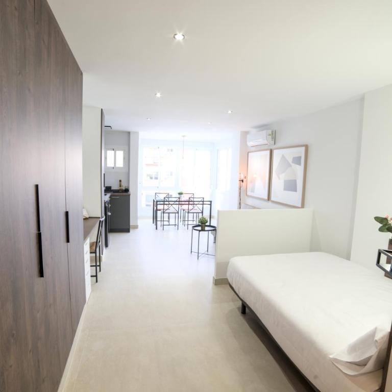Estudio Playa & Centro - Piscina y Todo a Pie - Apartamento de 1 dormitorio - 17