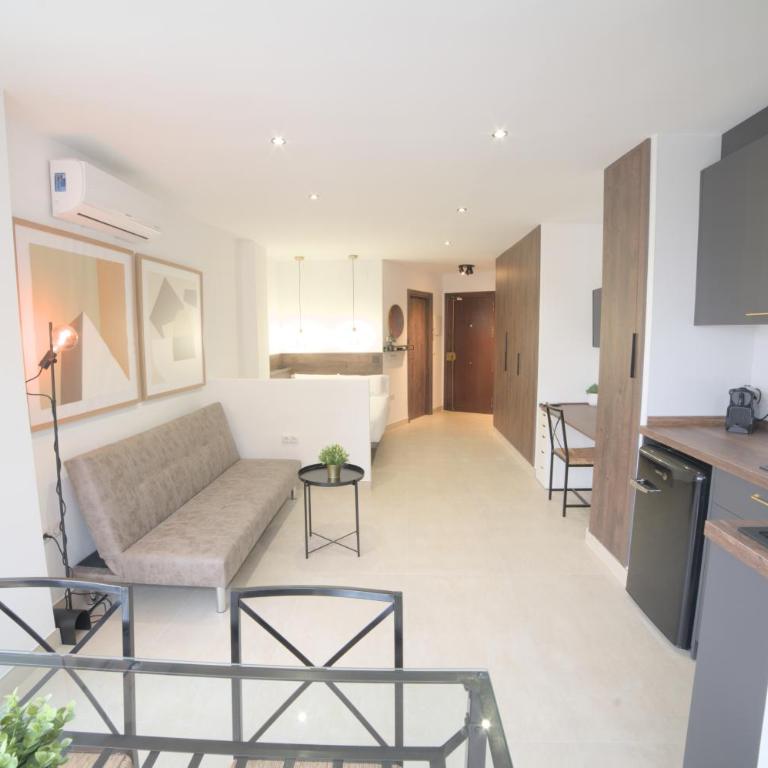 Estudio Playa & Centro - Piscina y Todo a Pie - Apartamento de 1 dormitorio - 34