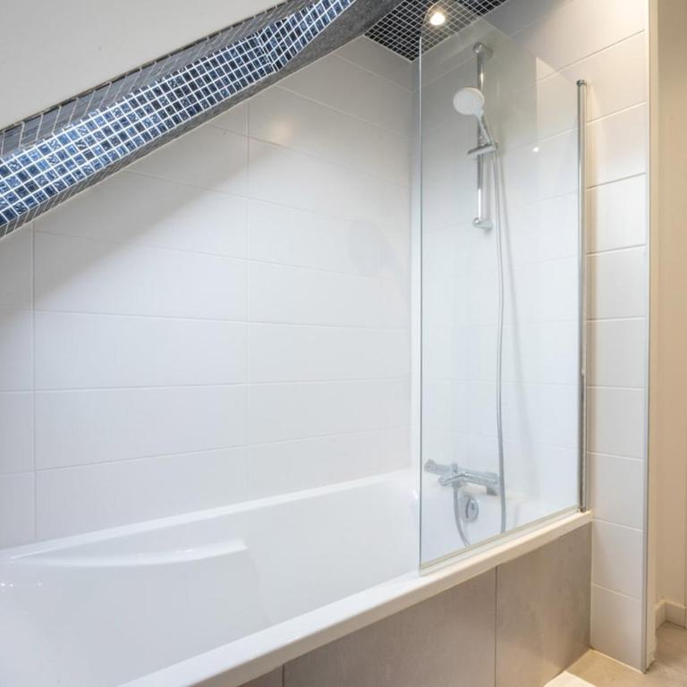 Ideal - Quiet garden - Free parking - Appartamento con 2 Camere da Letto - 22