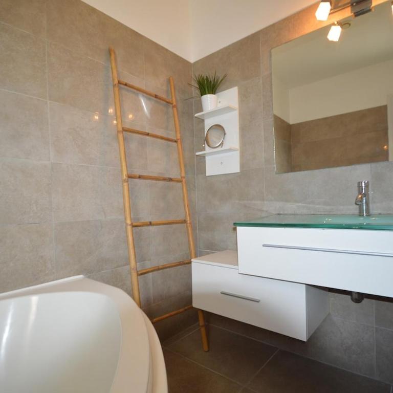 La Cousinade de l'Esterel - Five-Bedroom House - 45