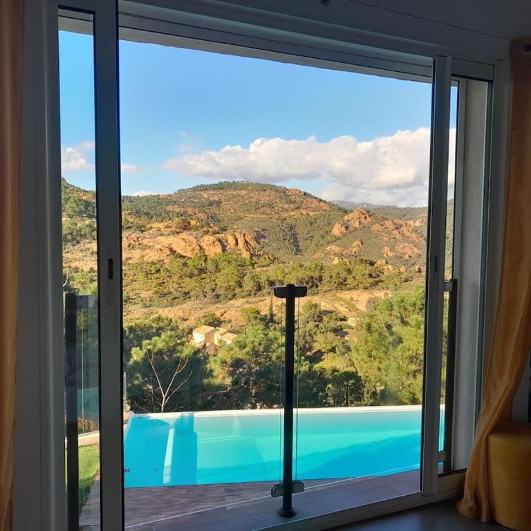 La Cousinade de l'Esterel - Five-Bedroom House - 34