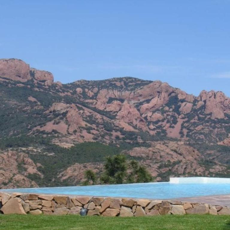 La Cousinade de l'Esterel - Five-Bedroom House - 9