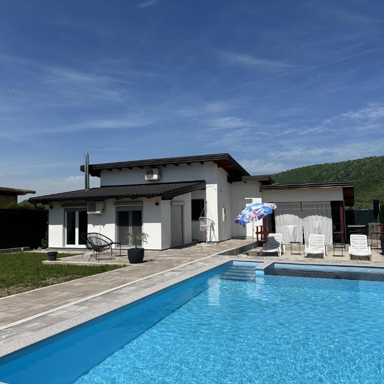 Holiday Home Emma - Three-Bedroom House - 1