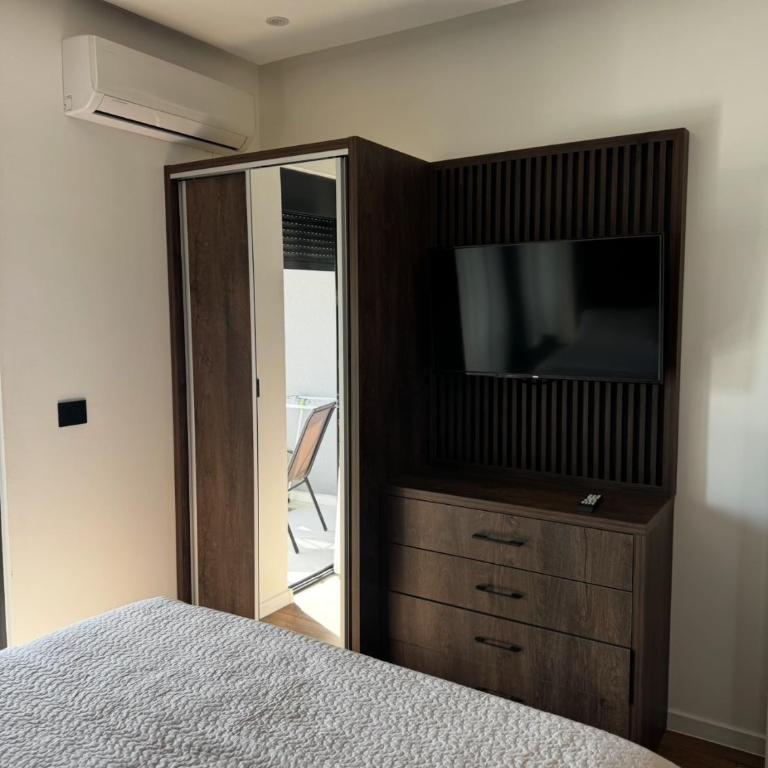 Moon Apartment - Two-Bedroom Apartment - 13