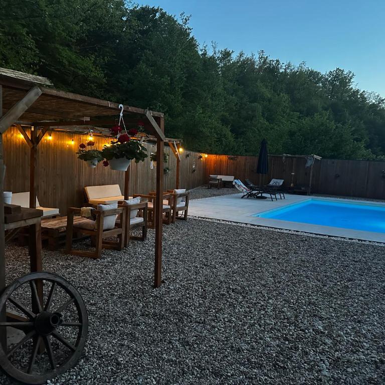 Holiday home with private pool ''Lux Banja Luka'' - Deluks Vila - 16