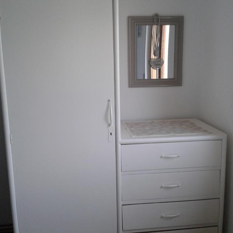 Casa Palmira - Appartamento con 2 Camere da Letto, Terrazza e Vista Lago - 43
