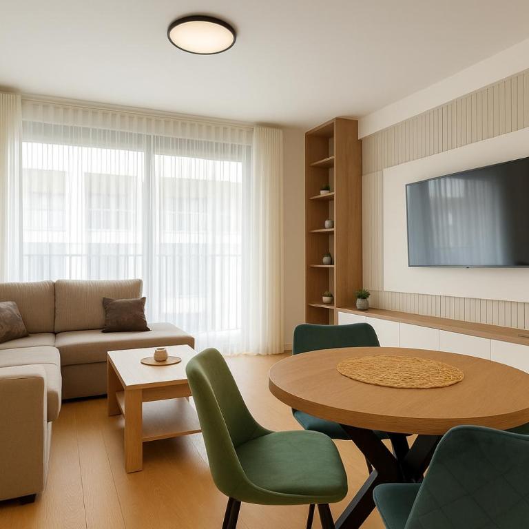 Queen's Park Residence Apartments - One-Bedroom Apartment with Terrace - 1