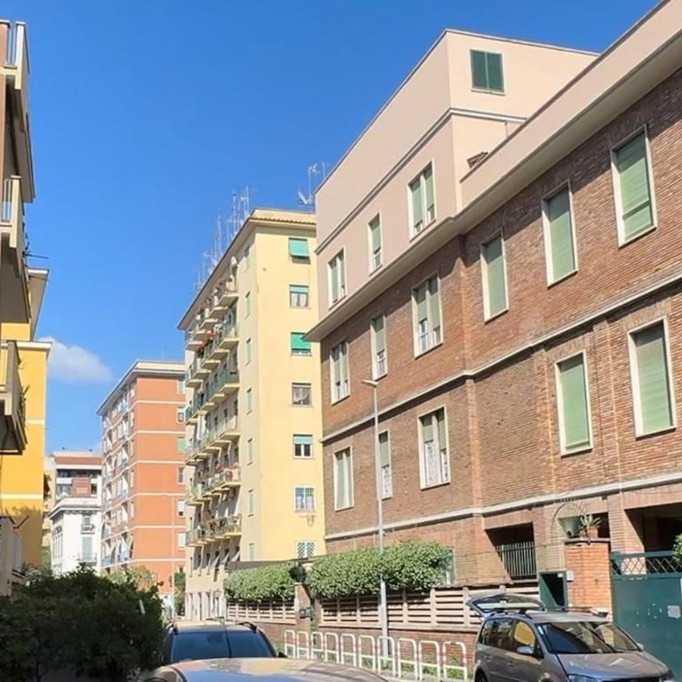 Elegant Home in Rome Appio, Wi-Fi, Subway - Appartamento con 2 Camere da Letto - 14