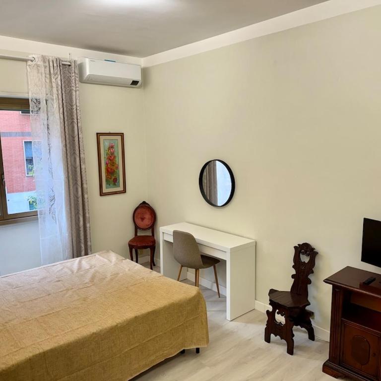 Elegant Home in Rome Appio, Wi-Fi, Subway - Appartamento con 2 Camere da Letto - 7