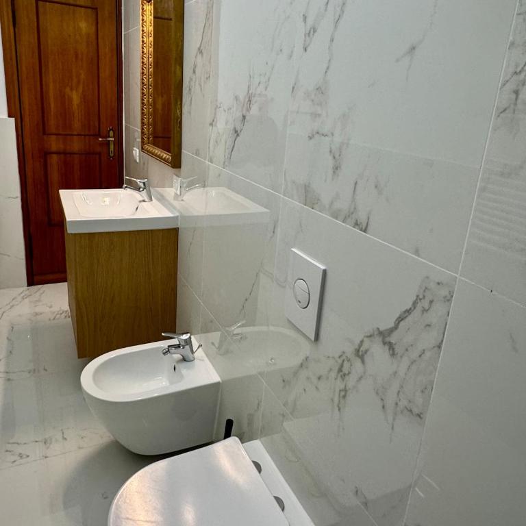 Elegant Home in Rome Appio, Wi-Fi, Subway - Appartamento con 2 Camere da Letto - 38
