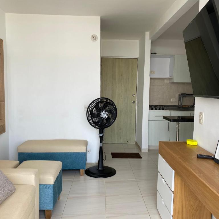 Amoblado cerca playa Marbella - Three-Bedroom Apartment - 4
