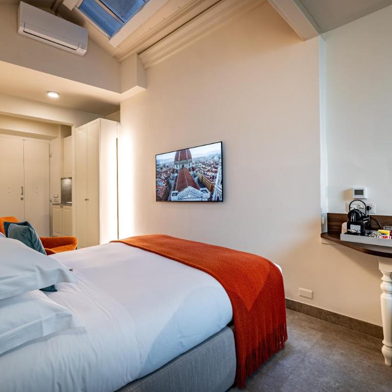 Le Corti by Dimora Collection - Luxury Suites in a Restored 13th-Century Convent with Sauna and Gym - Adults Only - Camera Matrimoniale - 20