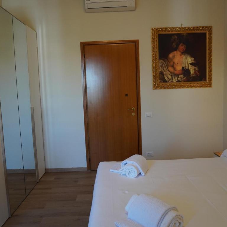 Hello Francesca Guesthouse - Camera Matrimoniale con Bagno in Comune - 3