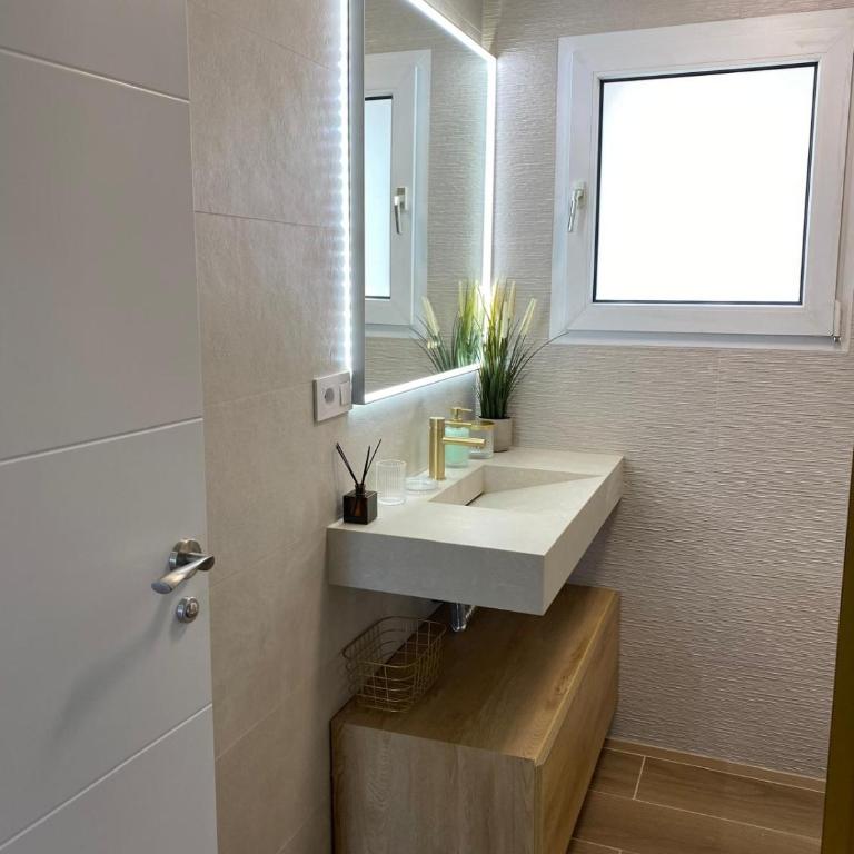 Bonito, Moderno, Acogedor y Tranquilo Apartamento en Benissa-Moraira-Costa Blanca- - Apartamento de 1 dormitorio - 9