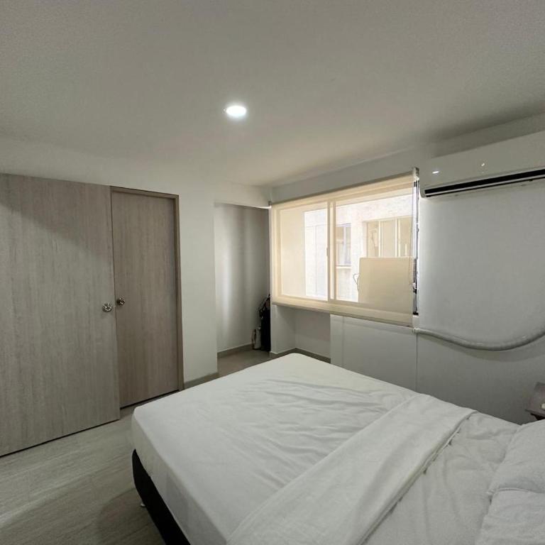 Apartamento Moderno con Piscina en el Laguito - Apartamento de 2 dormitorios - 6