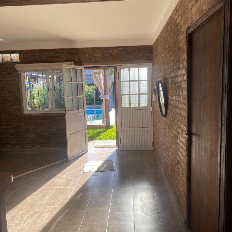 Casa Verde Natural en Roldán Con Piscina Acepta Mascotas cerca de Rosario - Casa de 2 dormitorios - 16