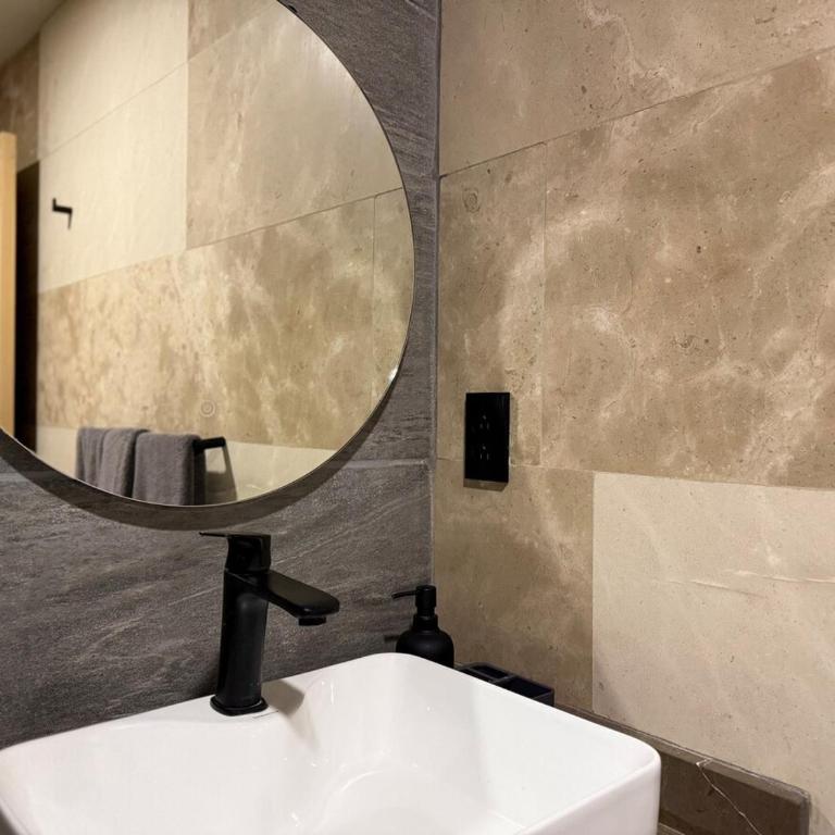 Elegant space in the historic center By PH - One-Bedroom Apartment - 21