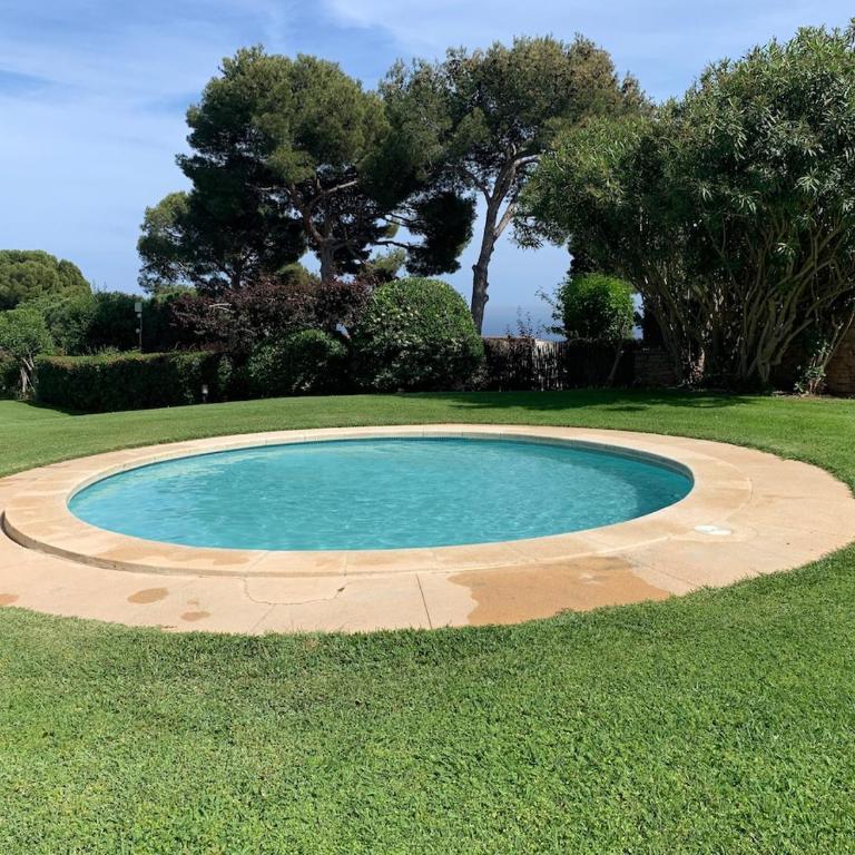 Beautiful apartment with pool terrace parking - Two-Bedroom Apartment - 29