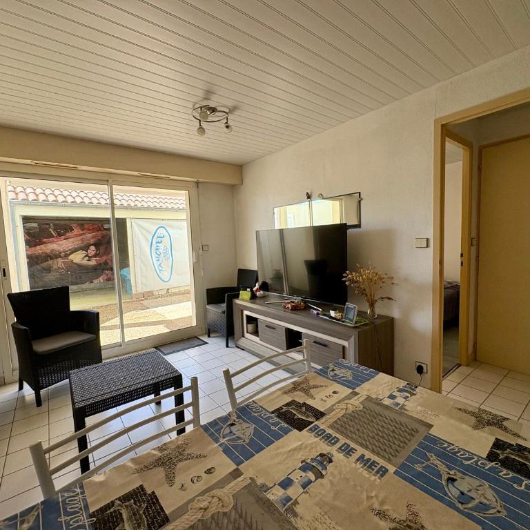 Appartement Calme avec Terrasse et Garage à Saint-Jean-de-Monts - FR-1-323-145 - Apartment (4 Erwachsene) - 19