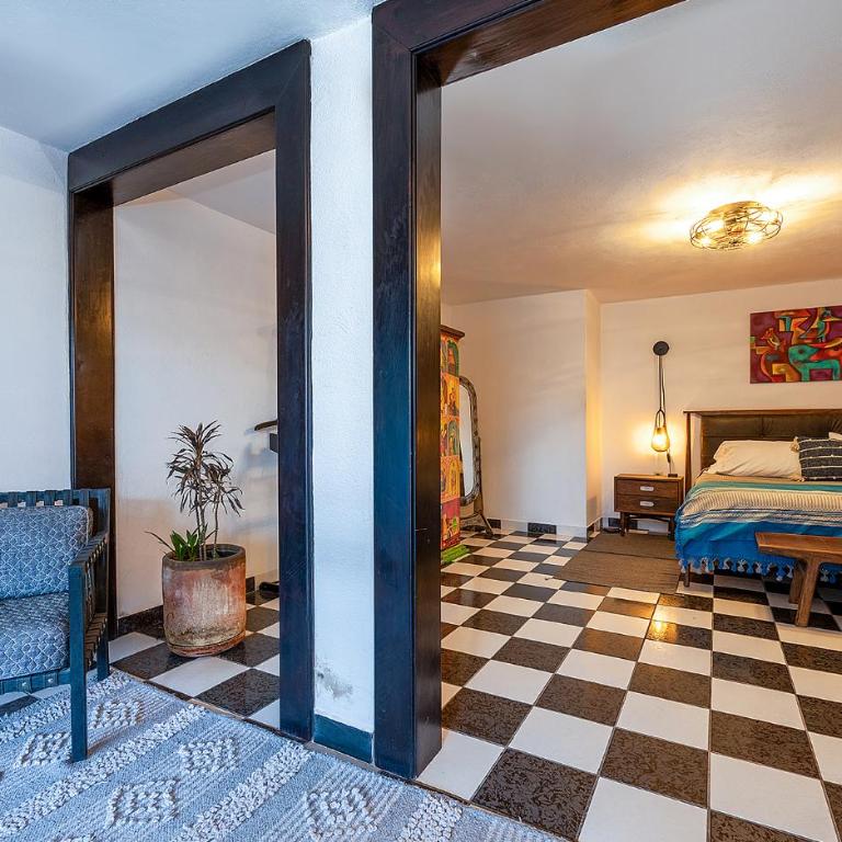 La Joya Azul SMA - LGBTQS - King Room with Pool View - 3