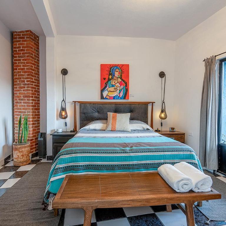 La Joya Azul SMA - LGBTQS - Queen Room with Balcony - 4