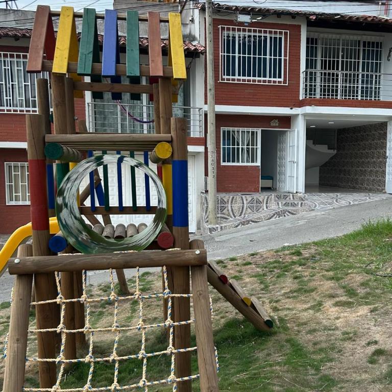 Casa en San Gil, perfecta para descansar en familia - Casa de 4 dormitorios - 11