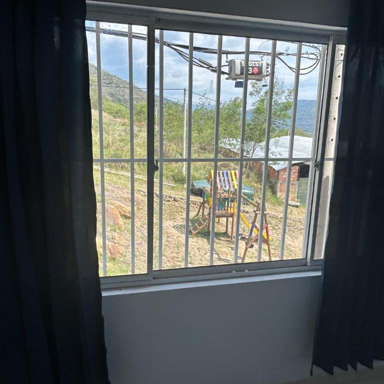 Casa en San Gil, perfecta para descansar en familia - Casa de 4 dormitorios - 13