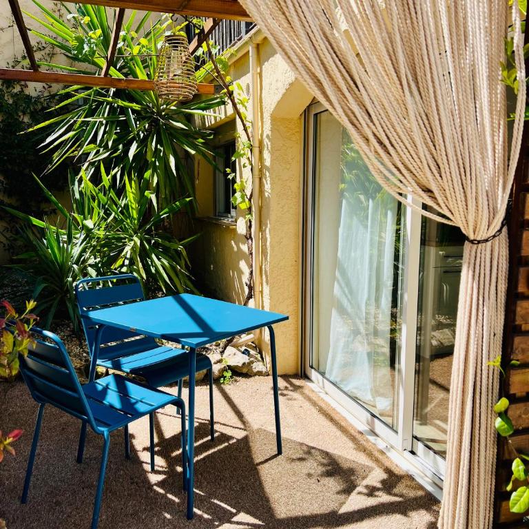 Studio with private car park and air con - Appartement 1 Chambre - 3