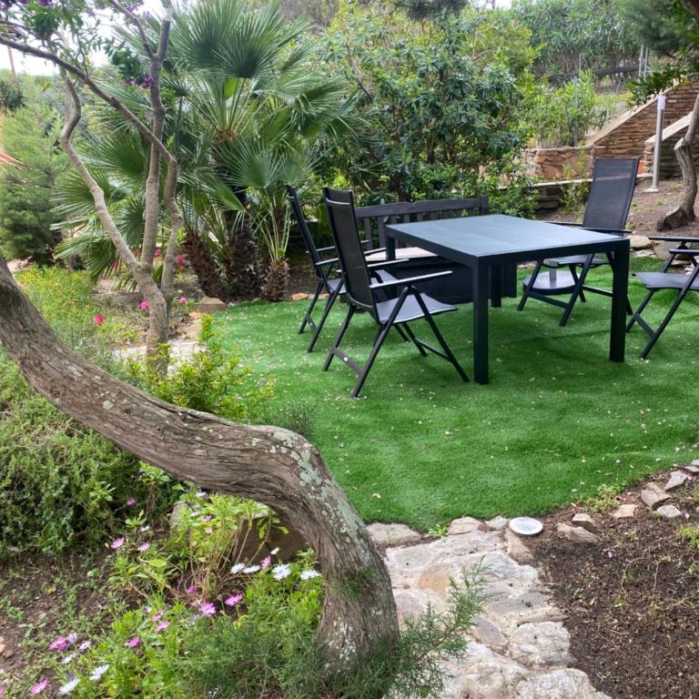 Casa con giardino, Wi-Fi e aria condizionata vicino alla Pelosa - Appartamento con 2 Camere da Letto e Vista Mare - 35