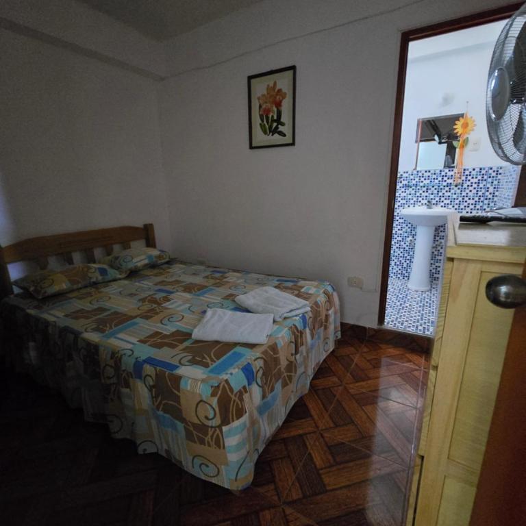 Hostal COSTA AZZURRA - Habitación Doble Estándar - 1 o 2 camas - 2