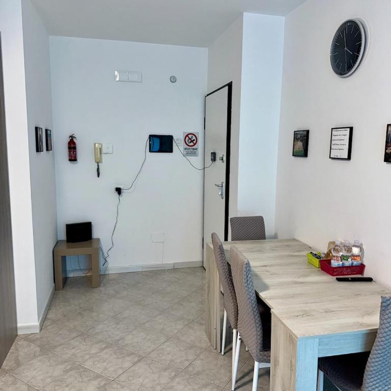 Antonio's Home - Appartamento con 2 Camere da Letto - 2