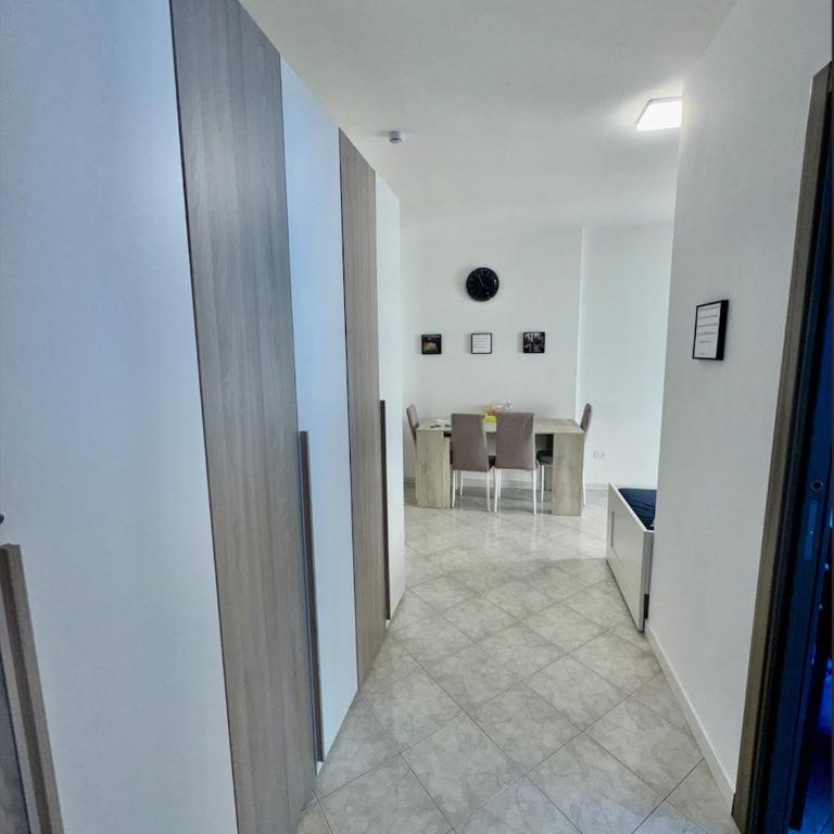 Antonio's Home - Appartamento con 2 Camere da Letto - 17