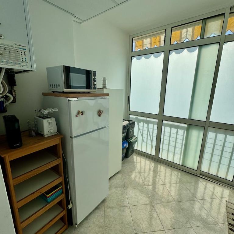 Antonio's Home - Appartamento con 2 Camere da Letto - 12