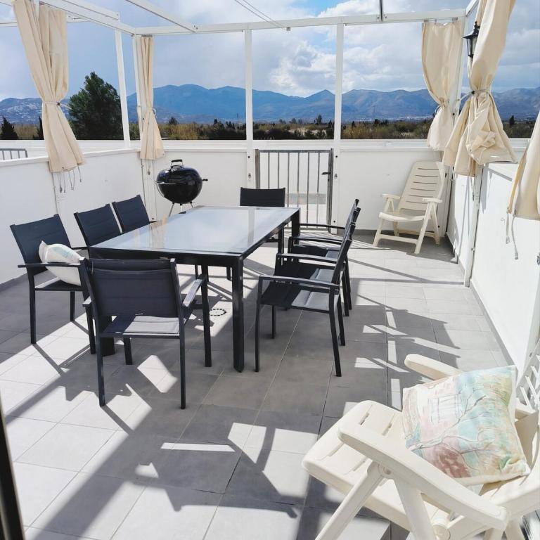 Beautiful Duplex in Oliva Nova - Apartamento de 2 dormitorios con balcón y terraza - 23