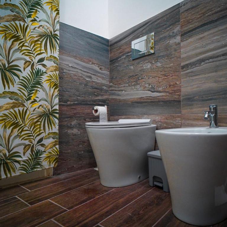 Historic Center Home - Three-Bedroom Apartment - 26