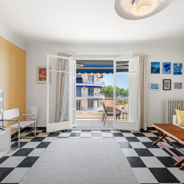 Sunny apartment with balcony - One-Bedroom Apartment - 4