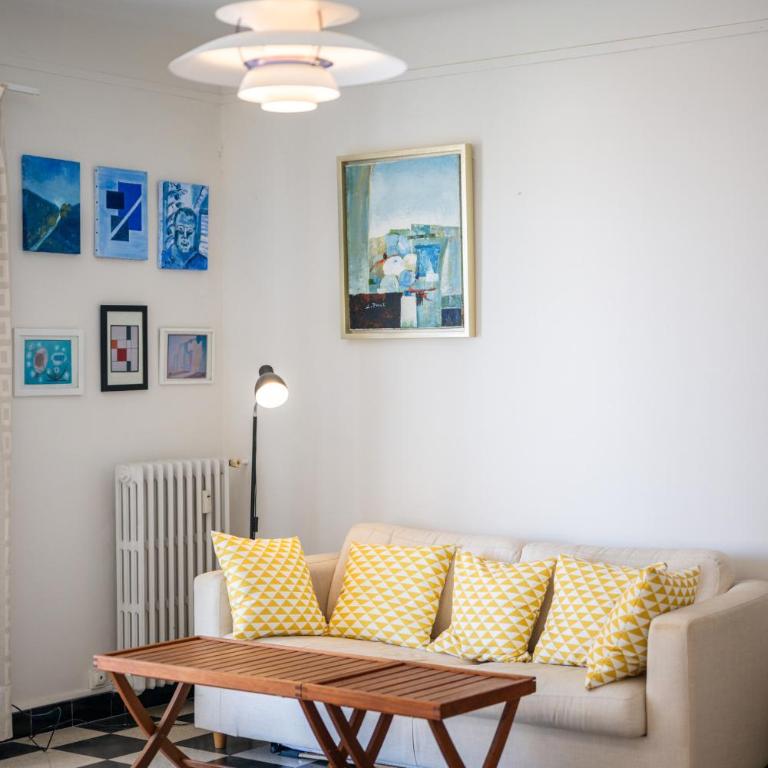 Sunny apartment with balcony - One-Bedroom Apartment - 9