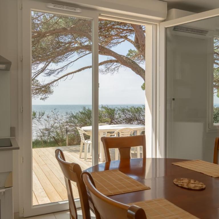 Villa Germaine les pieds dans l'eau - Ferienhaus - 1